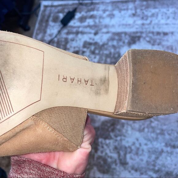 Tahari tan open toe slip on chunky heel mule leather SZ 8.5 - Picture 7 of 8